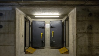 Wer sparen möchte, kann unter Umständen einen bestehenden Keller zu einem Bunker umbauen. Das ist häufig günstiger als ein kompletter Neubau