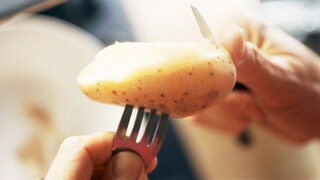 Kartoffeln pellen
