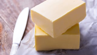 Butter wird meist im Kühlschrank gelagert, doch lässt sich das Milchprodukt auch einfrieren?