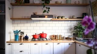 Eine Küche soll alle wichtigen Dinge zum Kochen beherbergen. Viele andere Sachen sind dort eher hinderlich