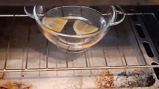 Neben angenehmem Duft hat die Zitrone noch andere Vorteile, die man auch für die Reinigung des Backofens nutzen kann