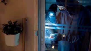 Für viele Menschen gibt es kaum etwas Schlimmeres, als zu wissen, dass ein Fremder in ihrer Wohnung war.