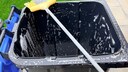 Muss man als Nutzer selbst die M&uuml;lltonne reinigen, wenn die verschmutzt ist?