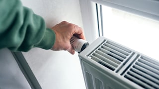 Ist es sinnvoll, die Heizung herunterzudrehen, wenn man nicht zu Hause ist?