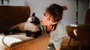Isabell Horn und Katze Mia