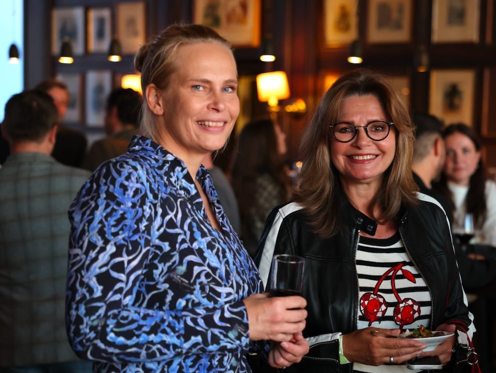 PETBOOK Editor Brita Mathes with TV star Maren Gilzer