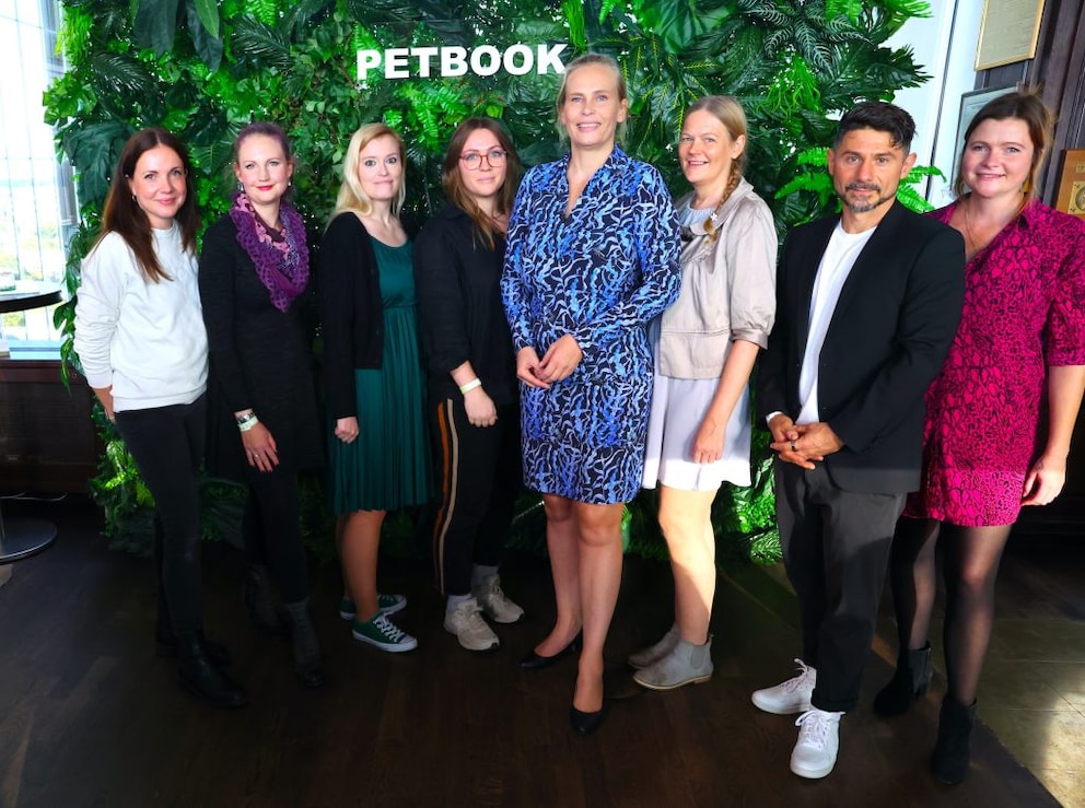 The PETBOOK Editorial Team
