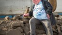 Norbert Zajac mit Erdmännchen