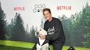 Rob Lowe und Baxter bei der Premiere des Netflix-Films &bdquo;Dog Gone&ldquo;