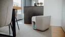 Das Katzenklo von Elly & Bruce steht im Wohnzimmer