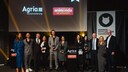 v.l.n.r.: Moderatorin Jana Azizi, André Karkalis (TONY), Peter Bornschein (Agria Tierversicherung), Nadine Fischer (@wurmi_nadine), Michael Martin (@catzarelove), Eileen Claesges (@endloskater), Carolin Rebmann (@liah_und_luna), Julia Rüdiger (@nalas_catventures), Stefan Lara Torres (Geliebte Katze), Katzenexpertin Birga Dexel und Wolfgang Post (animonda) bei der Verleihung des Petfluencer Awards für Katzen 2023