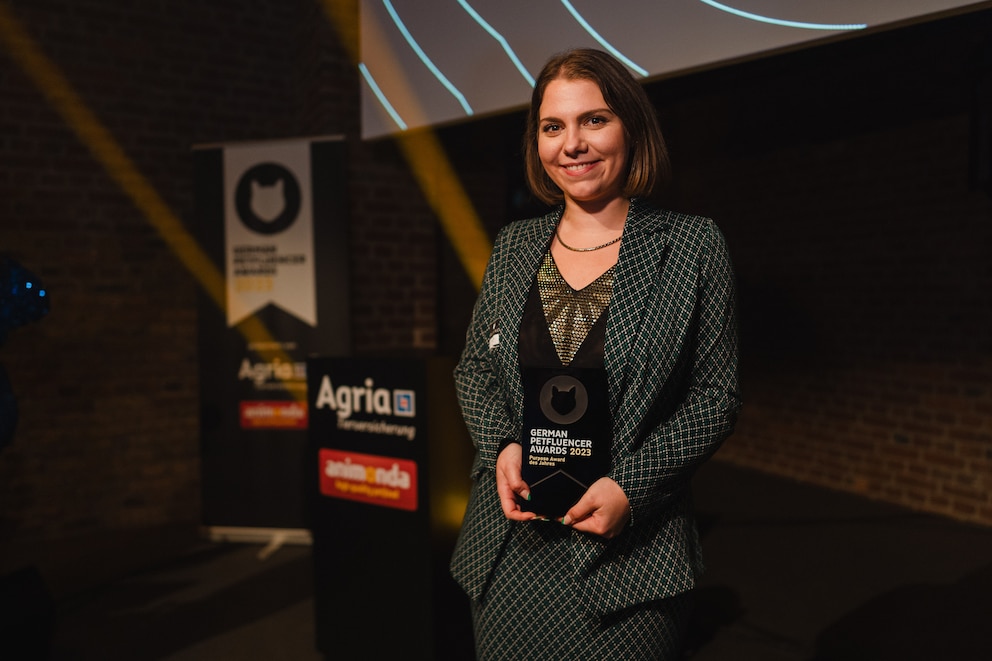 Für ein nachhaltigeres Leben mit Katzen: Eileen Claesges holt mit ihrem Blog und Instagram-Account @endloskater den „Purpose Award des Jahres“.