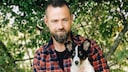 André Vogt ist seit 2005 Hundetrainer und hat 2010 sogar seine eigene Hundeschule gegründet. Vielen dürfte er durch seine Sendungen "Der Welpentrainer" und "Trouble Teenies auf 4 Pfoten" bekannt sein.