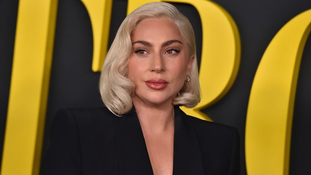 Lady Gaga ist stole Halterin von mittlerweile vier Lady Gaga hat der Welt ihr neustes Haustier präsentiert. Es ist - mal wieder - eine Französischen Bulldoggen.