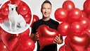 „Liebe ist nicht käuflich!“: Moderator und Autor Jochen Bendel präsentiert buntes PETA-Motiv zum Valentinstag
