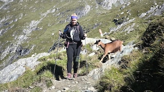 Louisa Stoeffler und die Ziege, die sie Heidi taufte