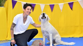 Dunja Hayali mit ihrer Huendin Wilma beim Familiy und Fan Screening von der Premiere PAW Patrol im Kino in der KulturBrauerei in Berlin am 15.08.2021 Sonderkonditionen: Preisabsprache bei Titelverwendung erforderlich