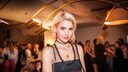 Influencerin Daur auf Party