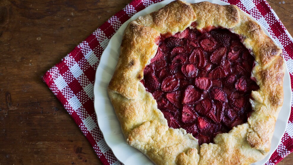 Kokos-Erdbeer-Galette selber machen
