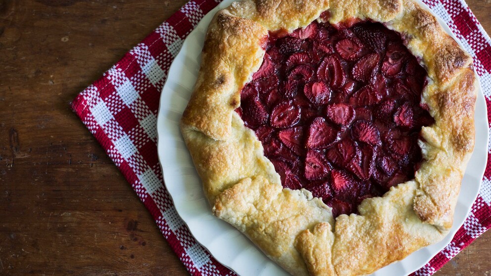 Kokos-Erdbeer-Galette selber machen