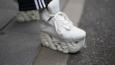 Street Style Sneaker Absatz