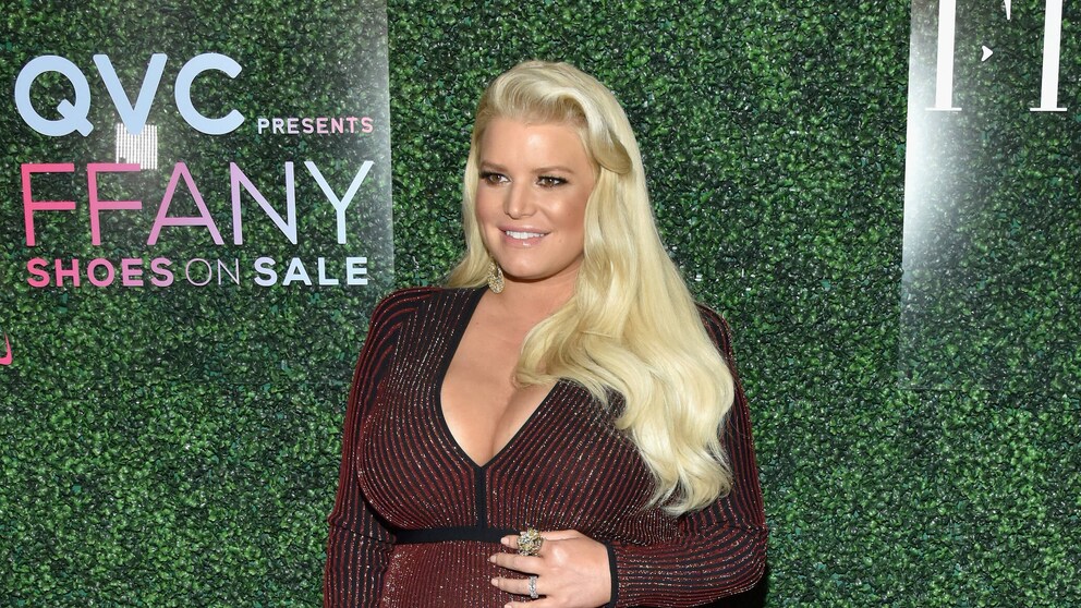 Jessica Simpson hochschwanger