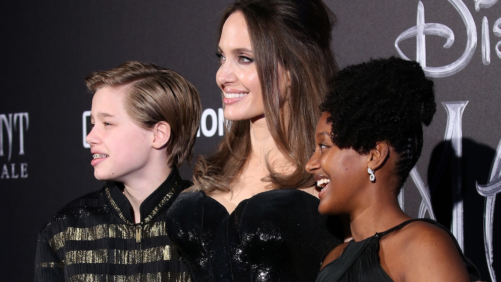 Angelina Jolie mit ihren Töchtern Shiloh und Zahara