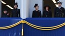 Remembrance Day in London: Royal Family auf den Balkonen