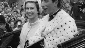 Prinz Charles und Queen Elisabeth 1969