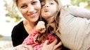 Mutter mit zwei Kindern