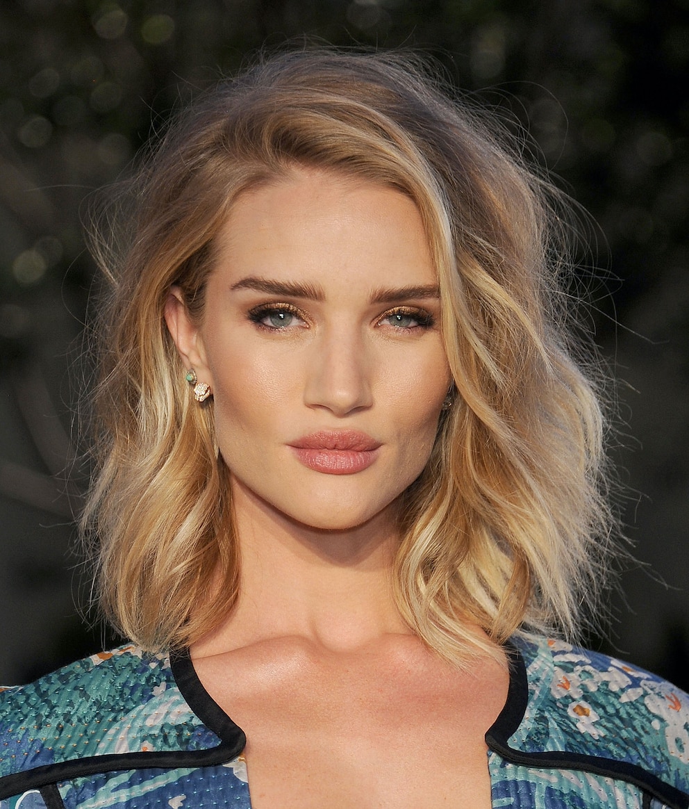 Rosie Huntington-Whiteley mit Stufenschnitt