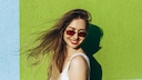 Frau mit offenen Haaren