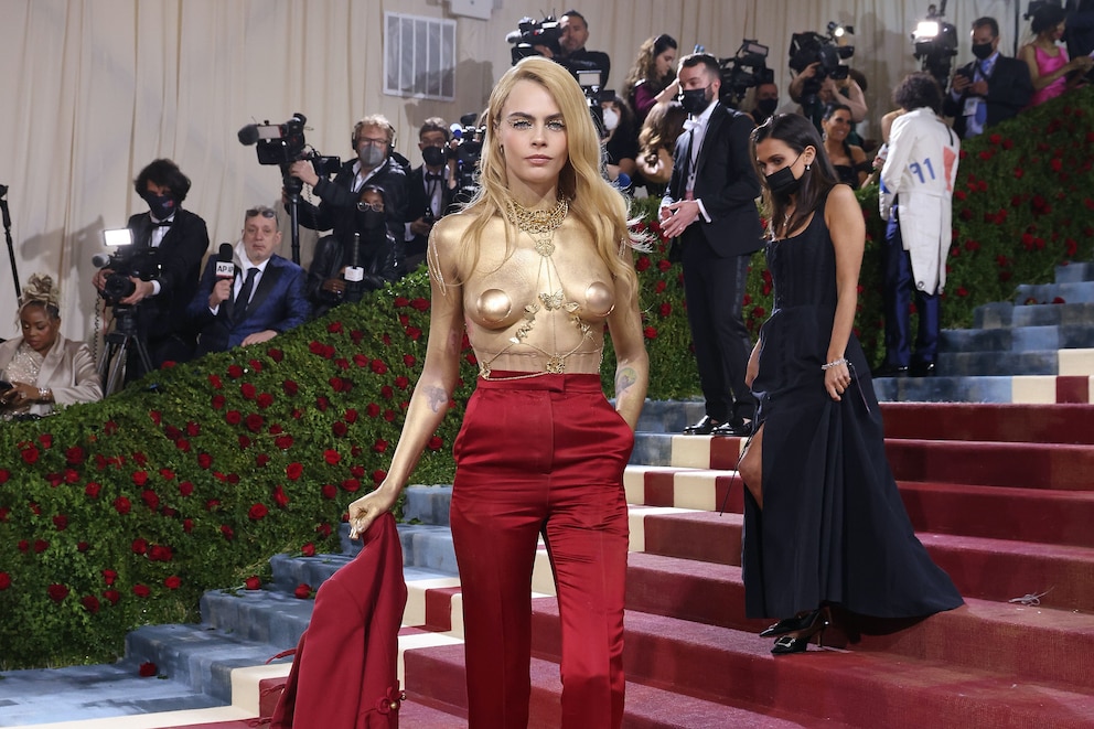 Cara Delvingne bei der Met-Gala