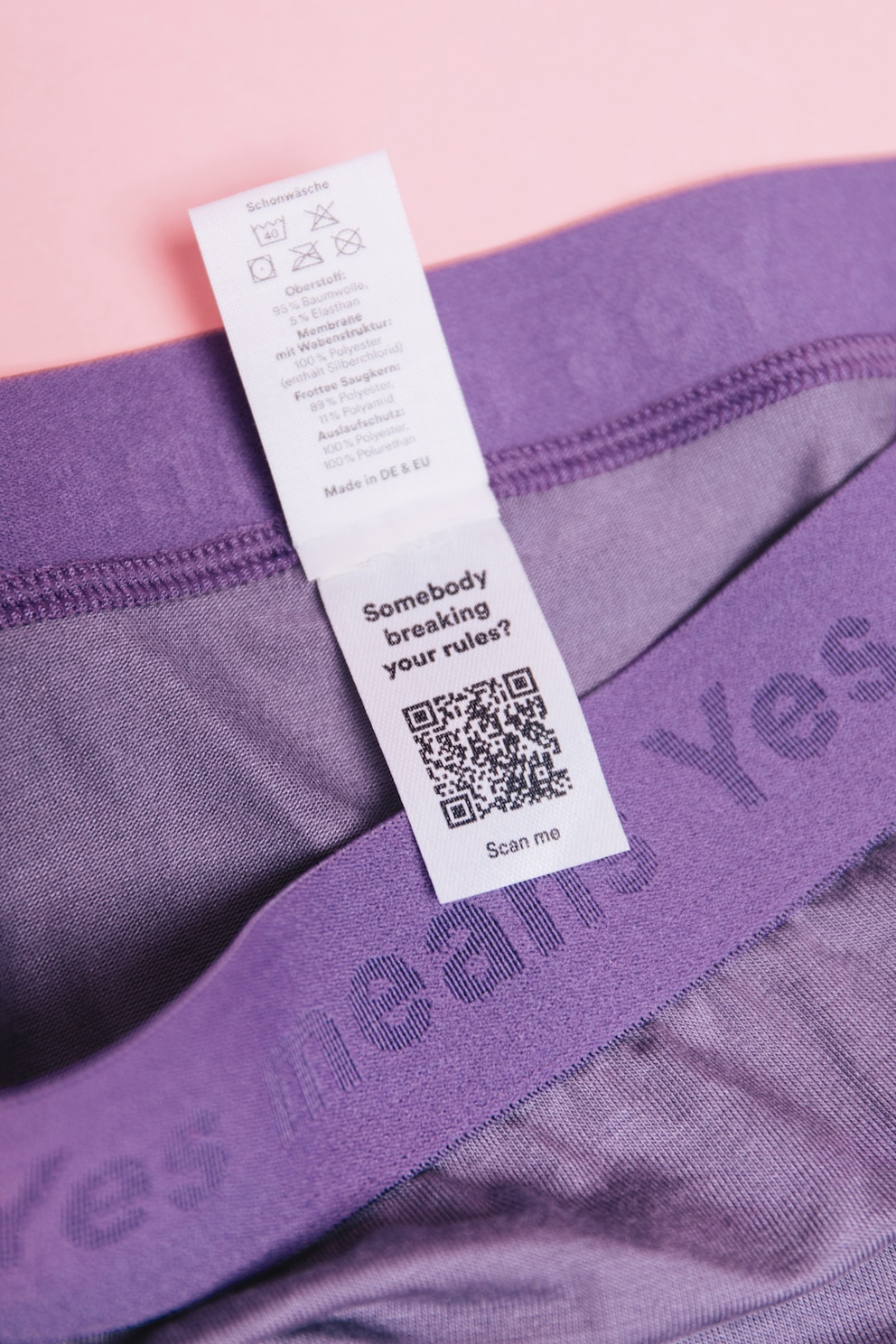 QR-Code in Unterhose