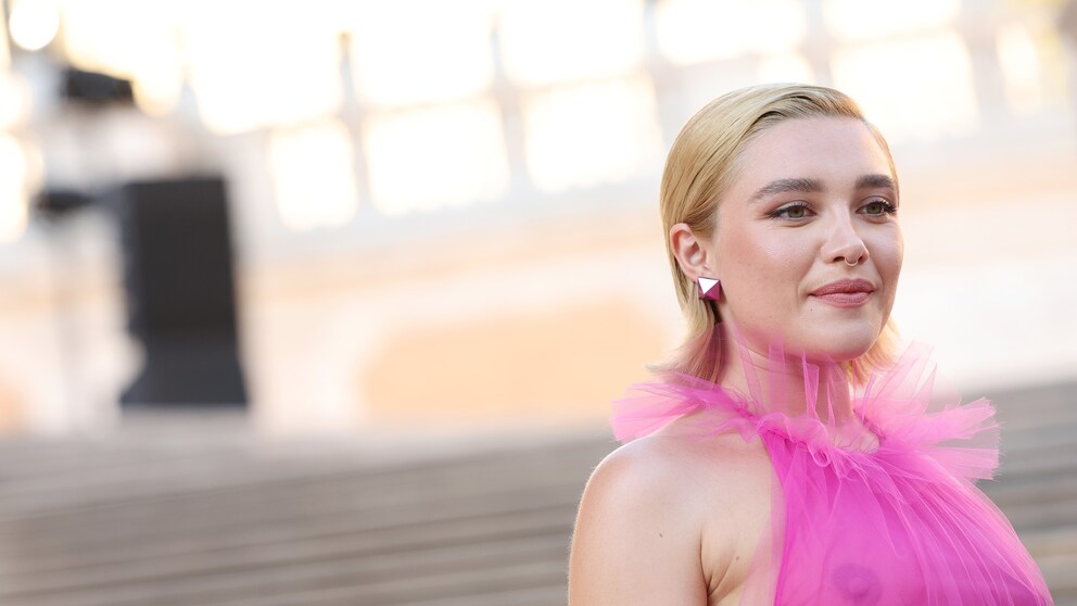 Florence Pugh in durchsichtigem Valentino-Kleid