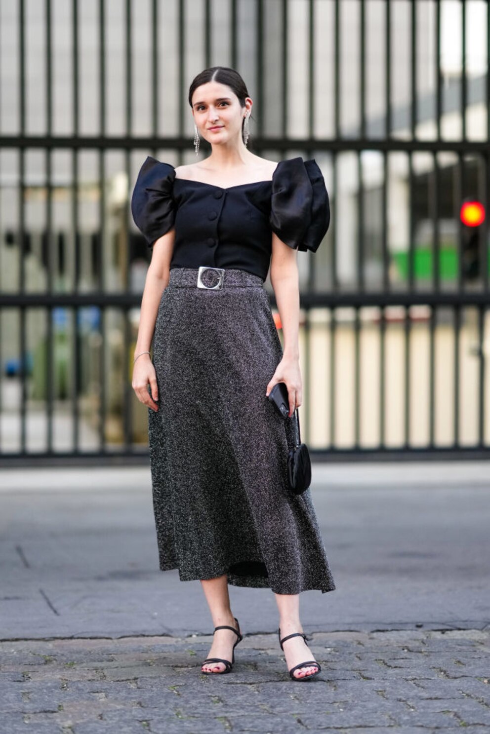 So elegant kann zurückgekämmtes Haar sein, wie die Besucherin der Kopenhagener Fashion Week beweist