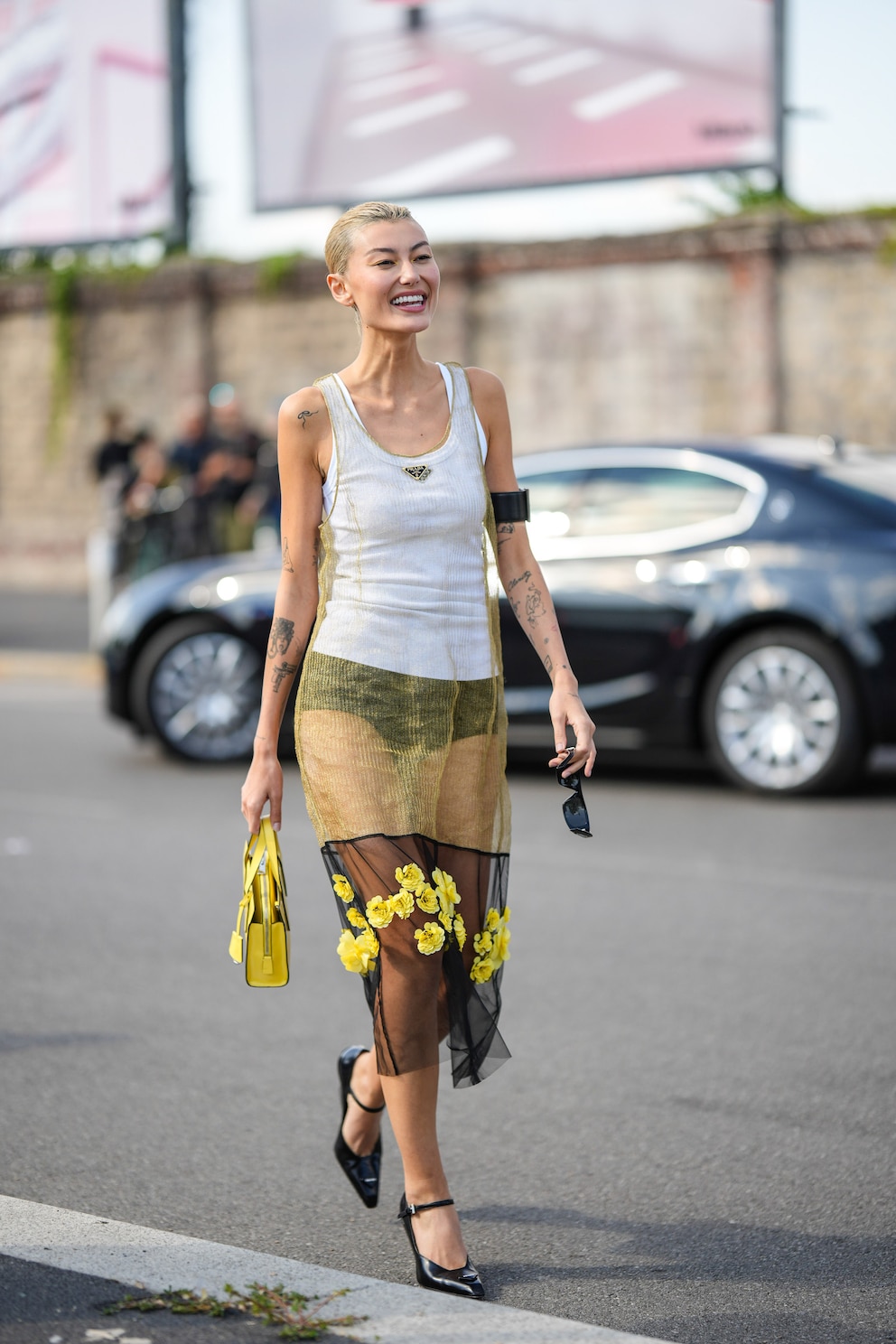 Prada-Streetstyle mit Tanktop