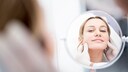 Damit Sie nach einem Beauty-Eingriff rundum glücklich sind, sollten Sie bei der Wahl des Docs auf einige Punkte achten