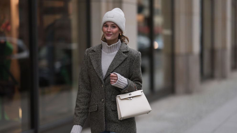 Mandy Bork mit Herringbone-Blazer