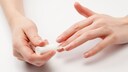 STYLEBOOK erklärt, was Nail Detox ist
