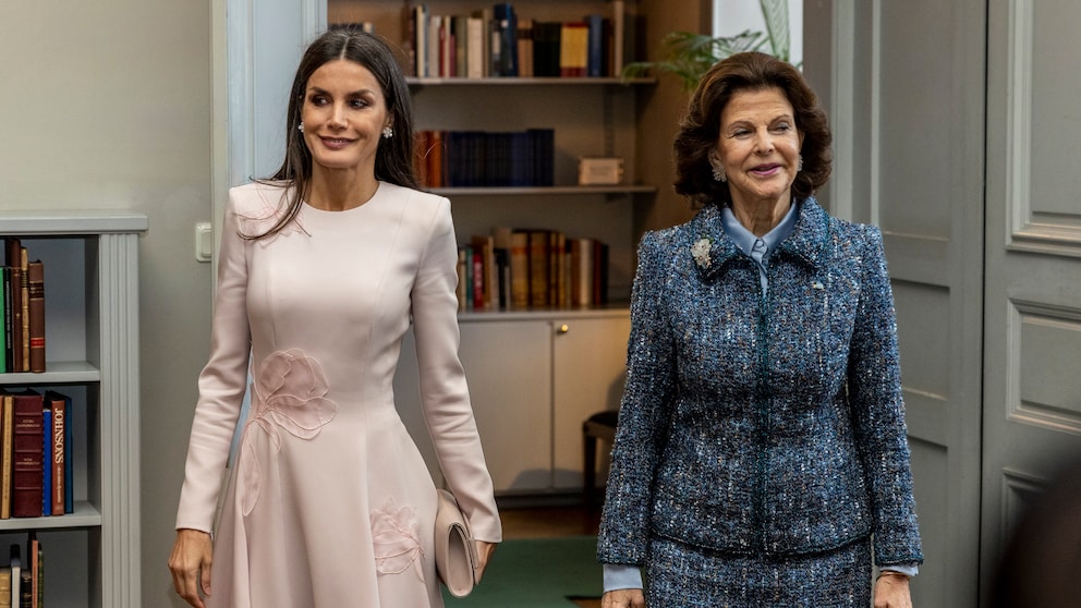 Rosa: Eine eher ungewohnte Farbe für Königin Letizia. Dahinter steckt wohl ein durchdachter Imagewechsel