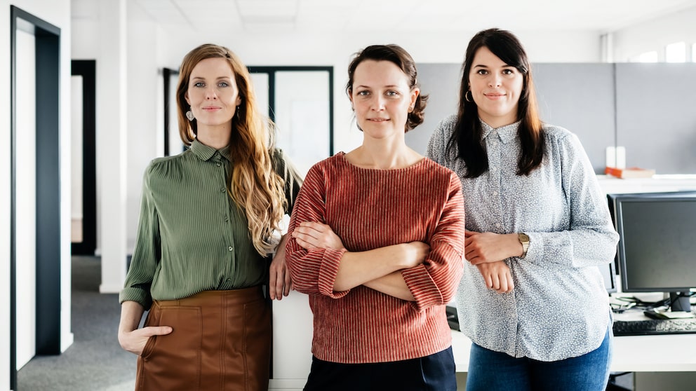 Klischee oder die Wahrheit? Gibt es zwischen Frauen im Job wirklich Zickenkriege?