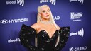 Sängerin Christina Aguilera will Gleitgele an die Frau bringen – was dahintersteckt, lesen Sie bei STYLEBOOK