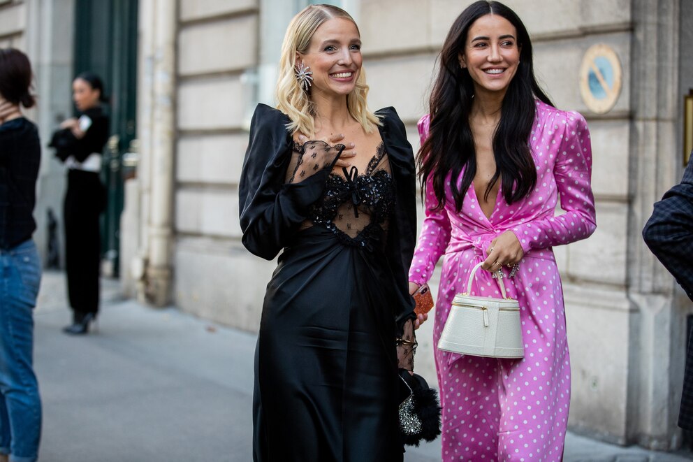 Leonie Hanne zeigt, wie der Look auch straßentauglich wird