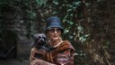 Frauen sind nicht zu alt für bestimmte Looks