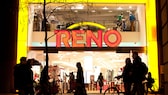Reno-Geschäft in einer Fußgängerzone