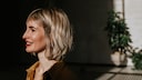 Von kurz auf lang: Wir haben die besten Übergangsfrisuren für Sie zusammengefasst!