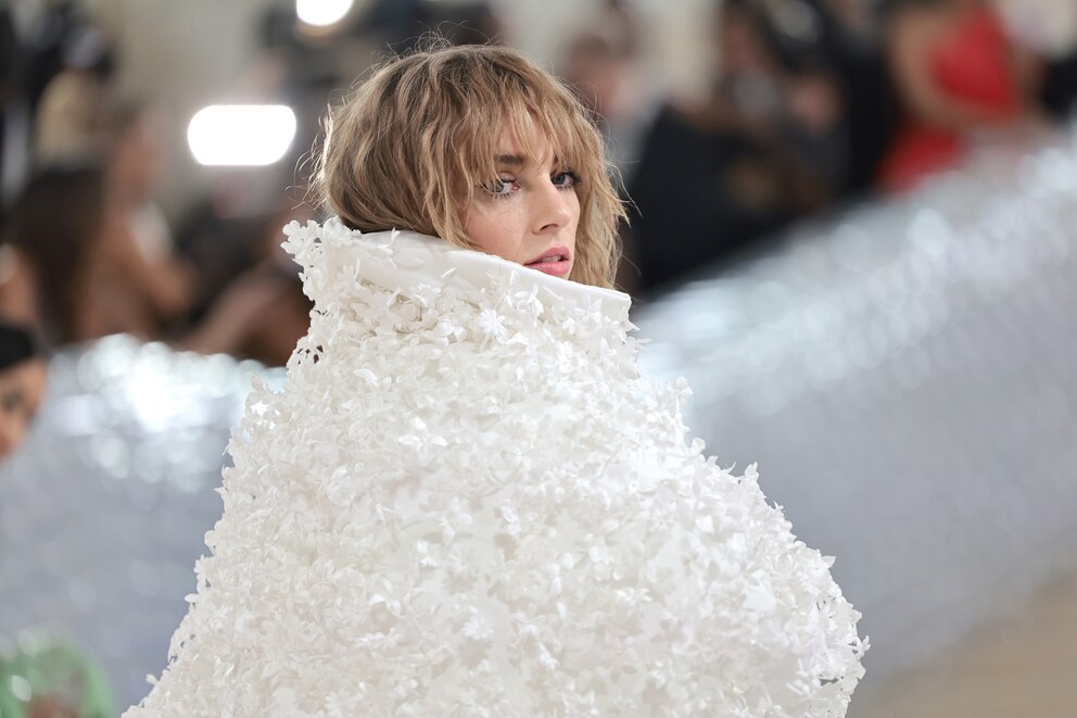 Maya Hawke auf der Met-Gala 2023 / Getty Images