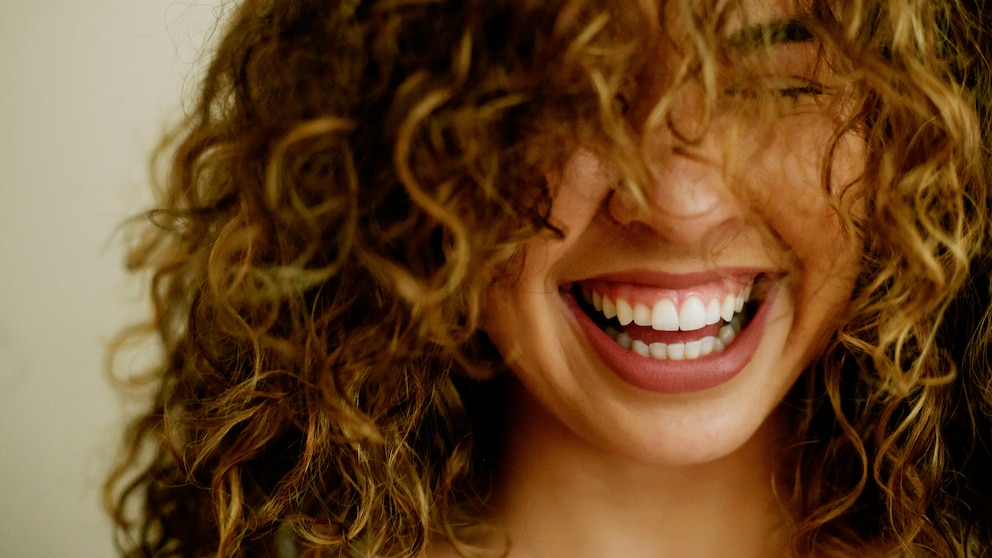 Locken über Locken: Die Dauerwelle feiert seit einigen Monaten ein riesen Comeback!