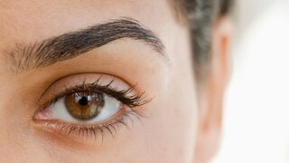 Gepflegte, dichte Augenbrauen – das versprechen Vita Brows